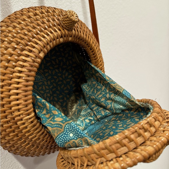 Boho Round Rattan Woven Wicker Bag - Picture 4 of 7